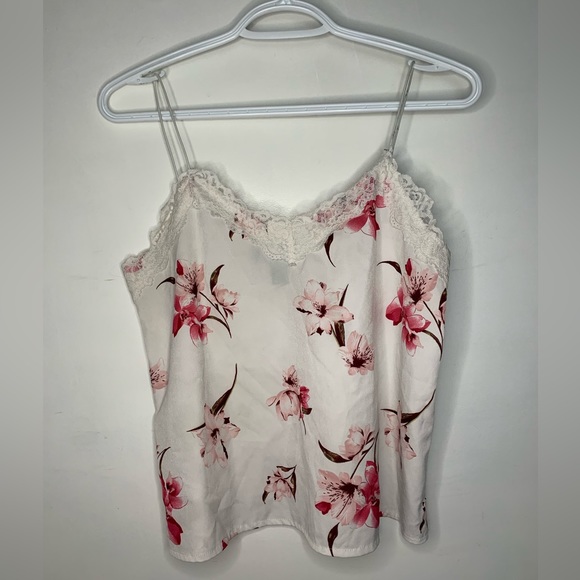 Floral lace tank top - Picture 1 of 2